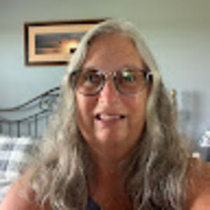 Meet your Posher, Debra